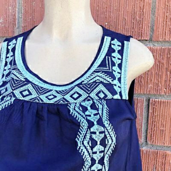 SKIES ARE BLUE Stitch Fix Navy Blue Embroidery Top - Picture 2 of 4